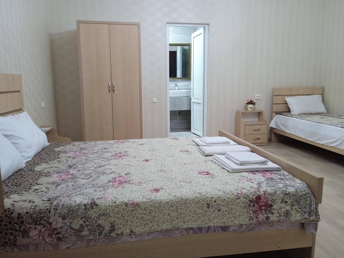 Elegant Hotel Кутаиси Екстериор снимка
